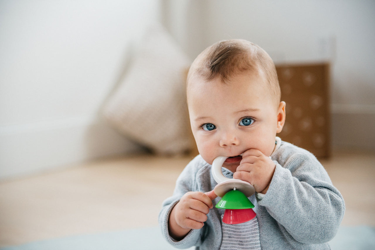 Teething  Tricks  Every  Mom  Should  Know